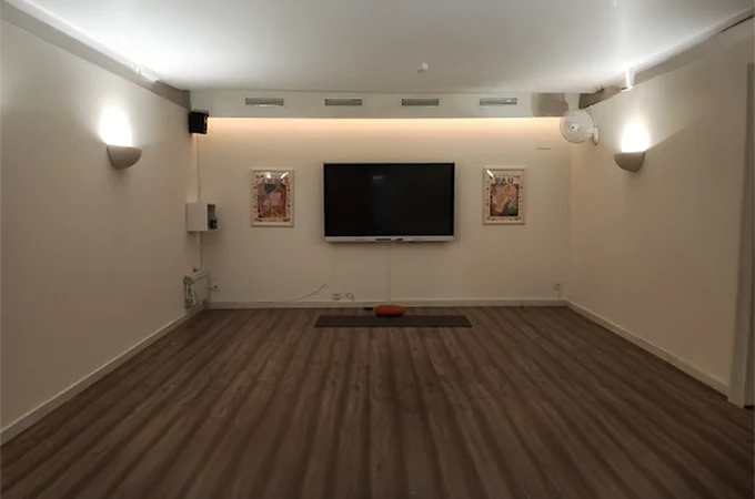 Adaptic Yoga - Gimnasio en Sant Andreu, Barcelona Adaptic Yoga - Gimnasio en Sant Andreu, Barcelona