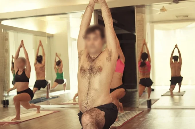 Bikram Yoga Barcelona - Gimnasio en Eixample, Barcelona
