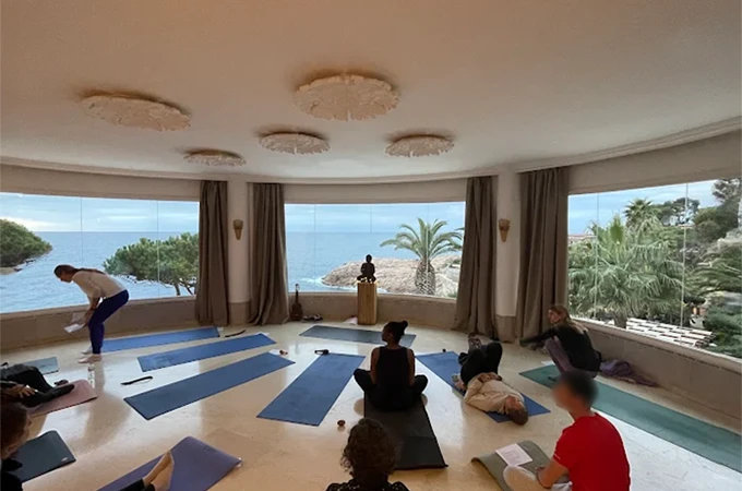 BLAUMEER YOGA STUDIO by Christine Pohn - Gimnasio en Ciutat Vella, Barcelona