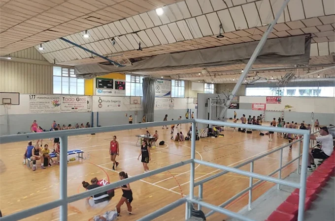 Complex Esportiu 11 de Setembre - Gimnasio en Sant Andreu de la Barca, Barcelona