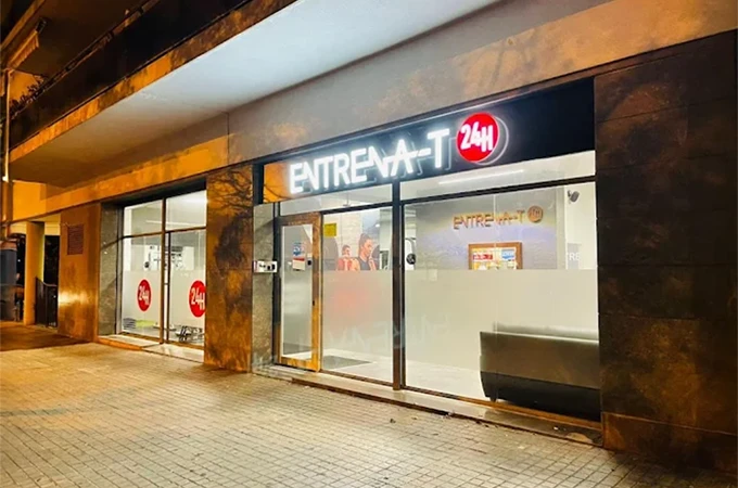 Entrena-T 24H Moianès - Gimnasio en Sants-Montjuïc, Barcelona