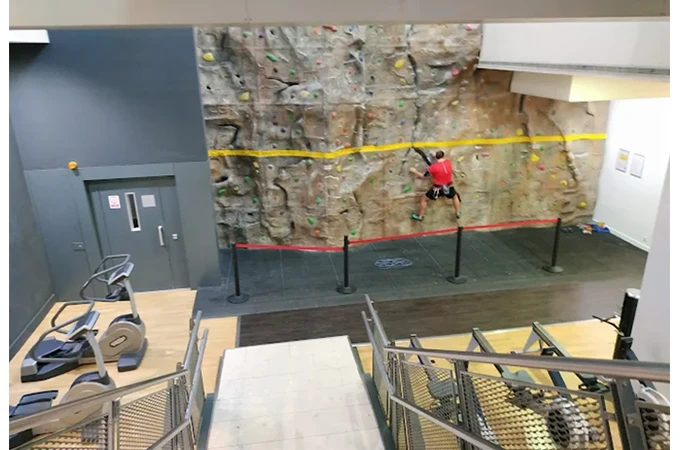 Forus Can Dragó - Gimnasio en Nou Barris, Barcelona Forus Can Dragó - Gimnasio en Nou Barris, Barcelona