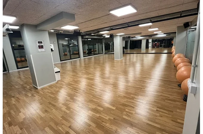 Gimnasio VivaGym Sagrada Familia - Gimnasio en Eixample, Barcelona
