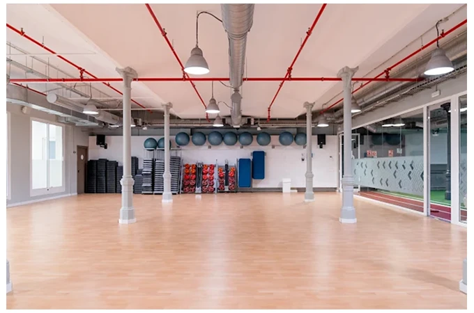 Gimnasio VivaGym Universitat - Gimnasio en Eixample, Barcelona