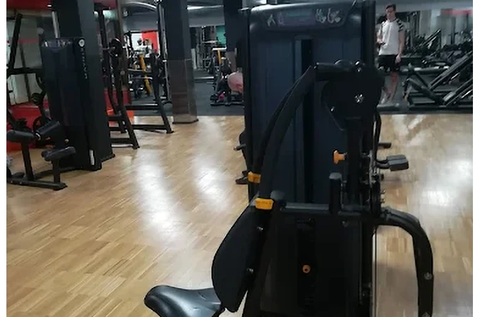 Gimnasio VivaGym Vía Augusta - Gimnasio en Sarrià-Sant Gervasi, Barcelona