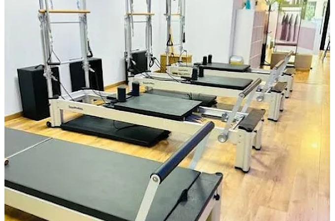 Heltia Les Corts Pilates y Entrenamiento - Gimnasio en Sants-Montjuïc, Barcelona Heltia Les Corts Pilates y Entrenamiento - Gimnasio en Sants-Montjuïc, Barcelona
