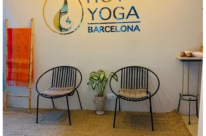 Hot Yoga Barcelona - Gimnasio en Gràcia, Barcelona Hot Yoga Barcelona - Gimnasio en Gràcia, Barcelona