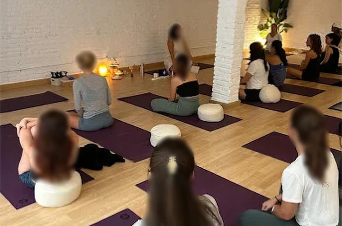 La Figuera - Espai Conscient / Yoga - Meditación - Terapias - Gimnasio en Gràcia, Barcelona La Figuera - Espai Conscient / Yoga - Meditación - Terapias - Gimnasio en Gràcia, Barcelona