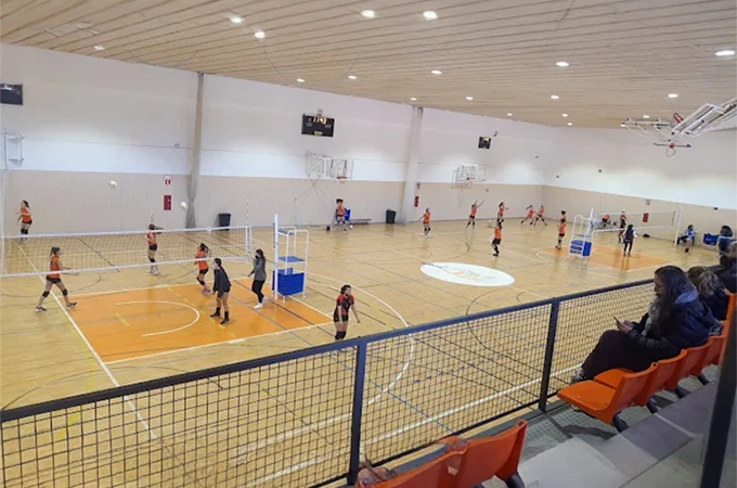 Pavelló Escola Virolai - Gimnasio en Horta-Guinardó, Barcelona Pavelló Escola Virolai - Gimnasio en Horta-Guinardó, Barcelona