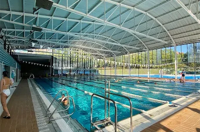 Piscina Can Dragó - Gimnasio en Nou Barris, Barcelona