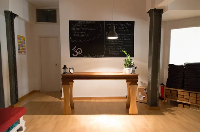 Tattva Yoga Studio - Gimnasio en Ciutat Vella, Barcelona