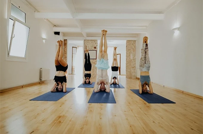 Yoga Studio Barcelona - Gimnasio en Eixample, Barcelona Yoga Studio Barcelona - Gimnasio en Eixample, Barcelona